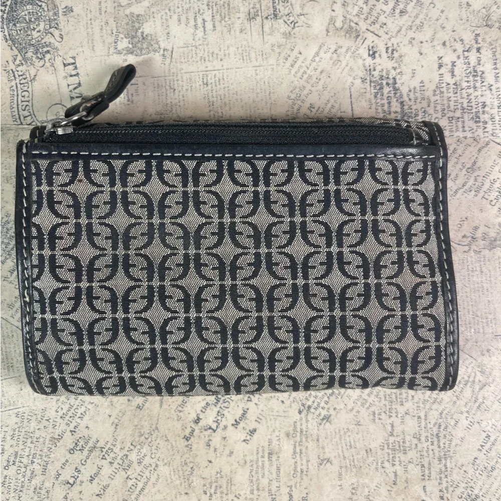 Fossil vintage canvas